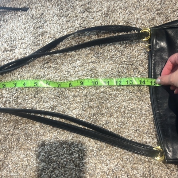 Henri Bendel Luxurious Black Leather Shoulder Bag Vintage Rare Collector’s Item - Picture 16 of 17